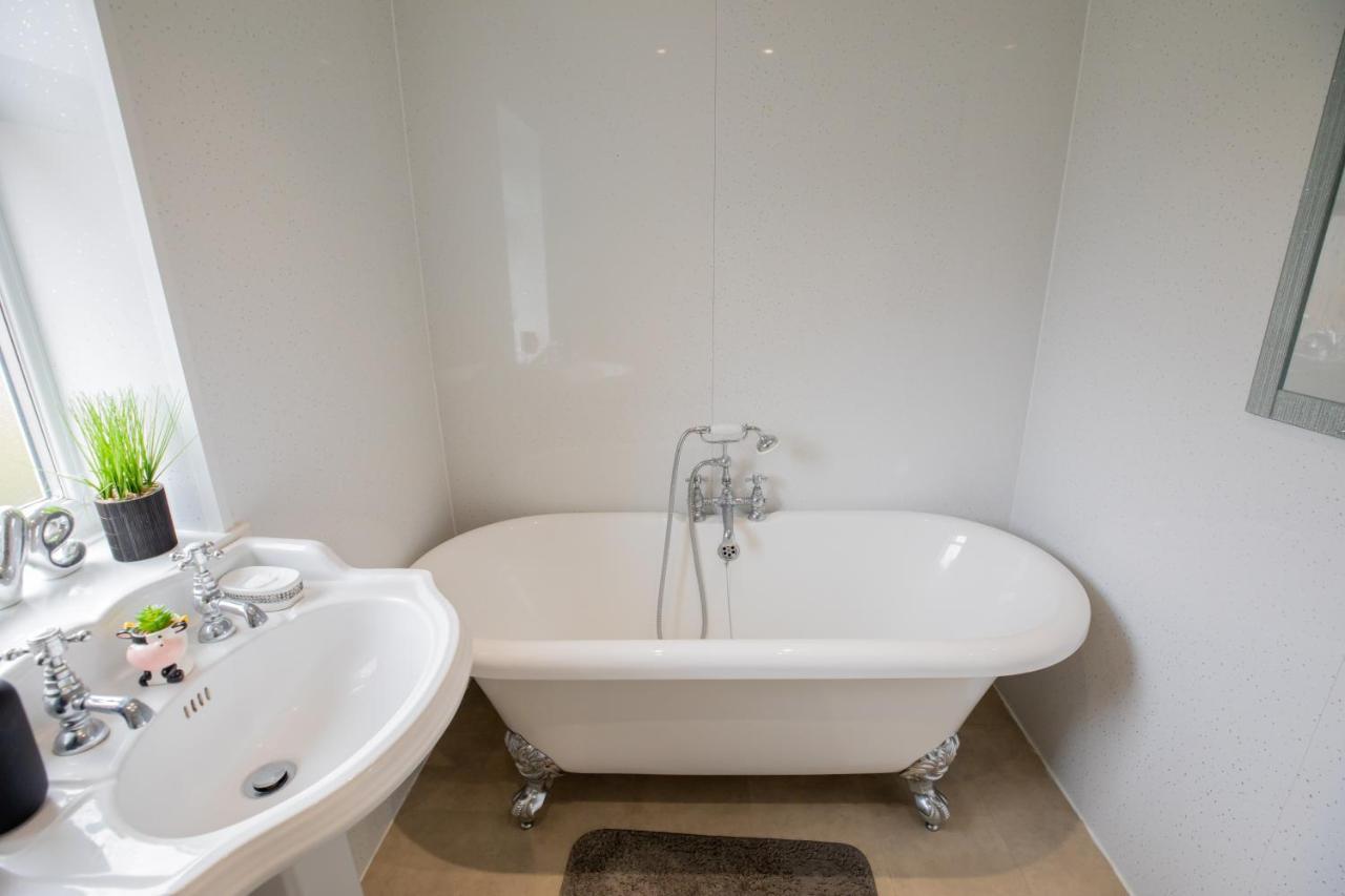 Og Stays Ii- 3Bedroom House Near Nissan & Stadium, Free Parking Сандерлэнд Экстерьер фото